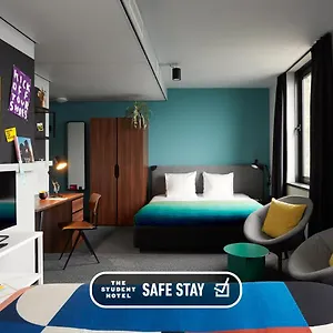 4* Отель The Social Hub